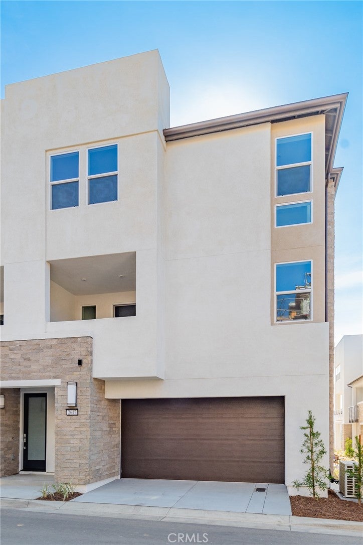 2647 Everly Dr