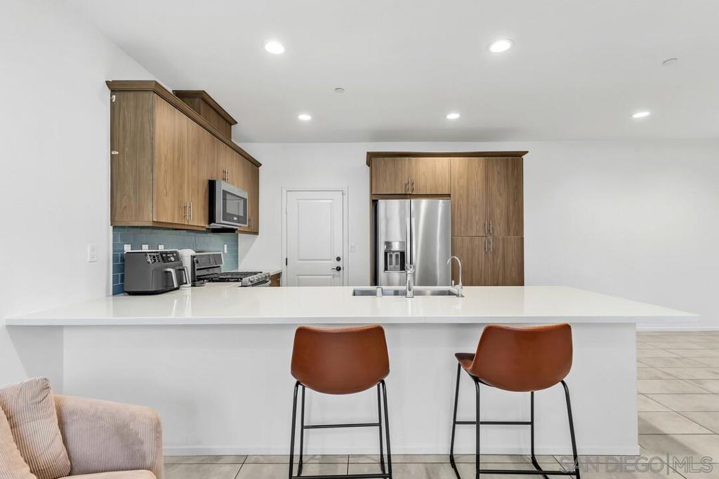 1961 Avenida Citron Unit 115 115