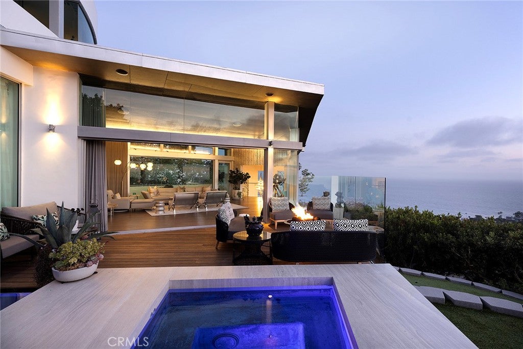 465 Panorama Drive