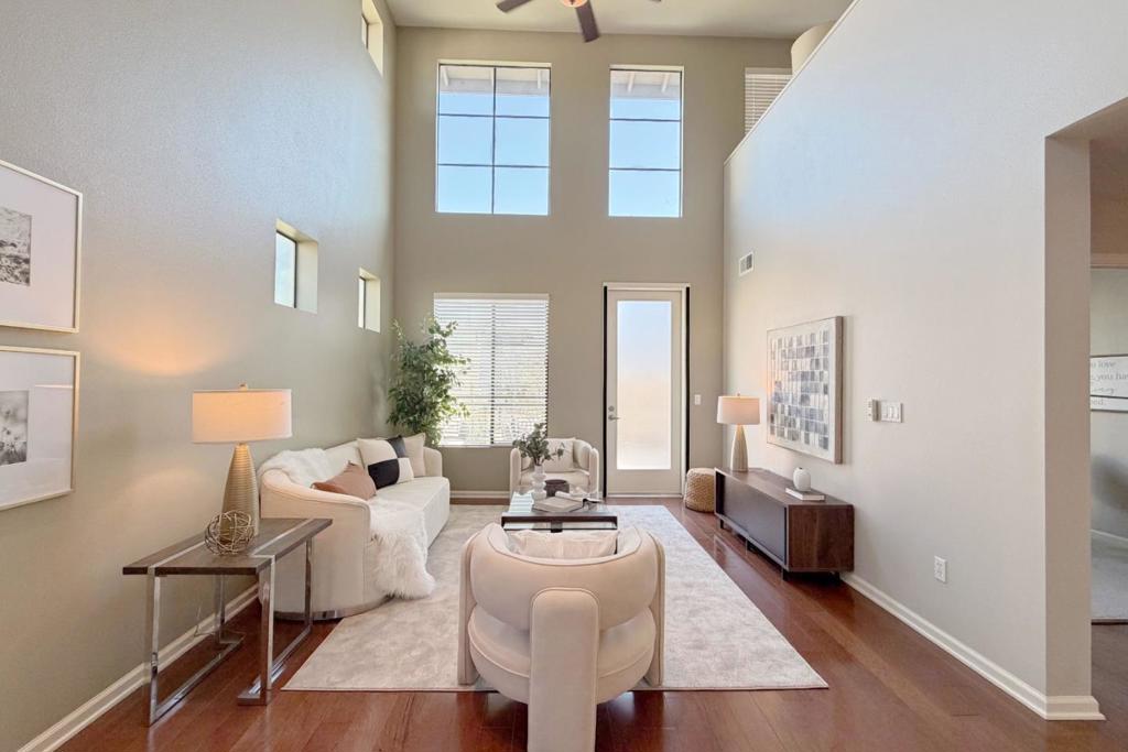 800 N 8th Street 300