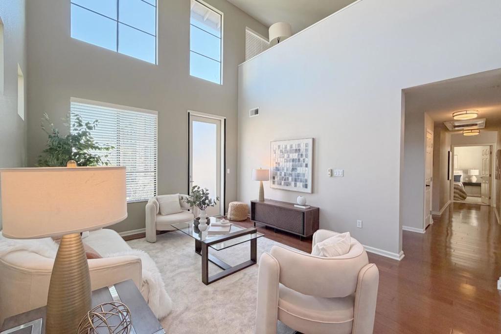 800 N 8th Street 300