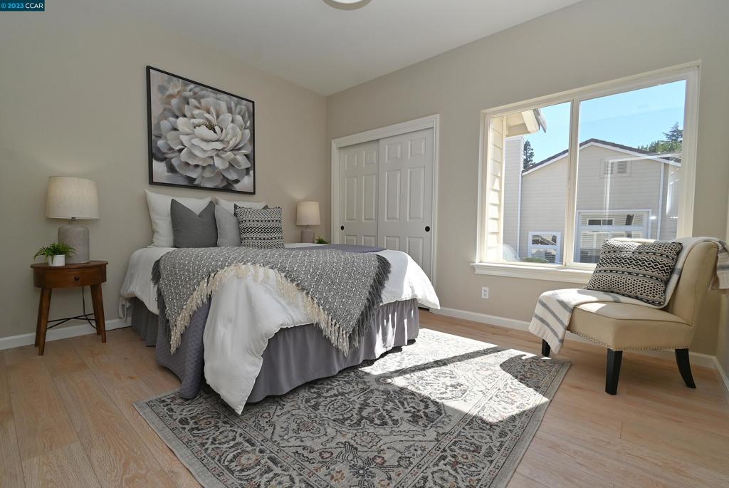 PEACOCK CREEK - Residential