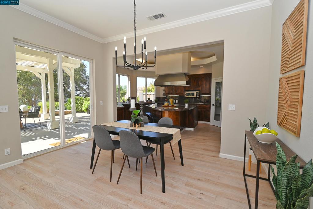 PEACOCK CREEK - Residential