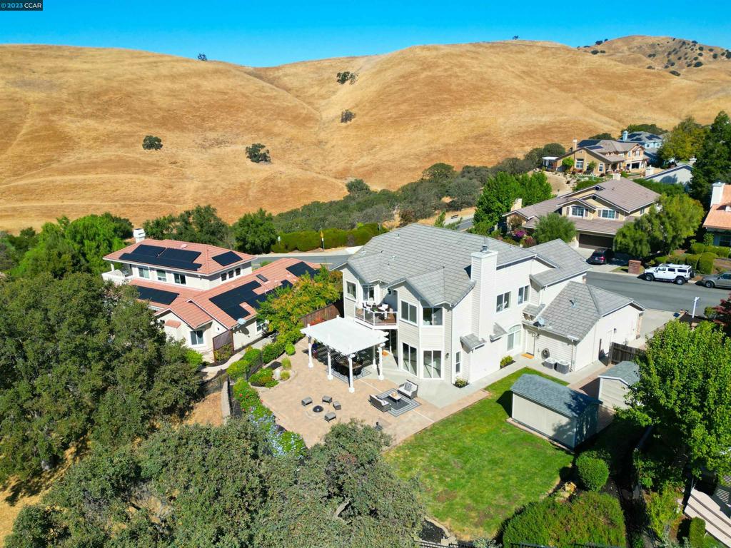 PEACOCK CREEK - Residential