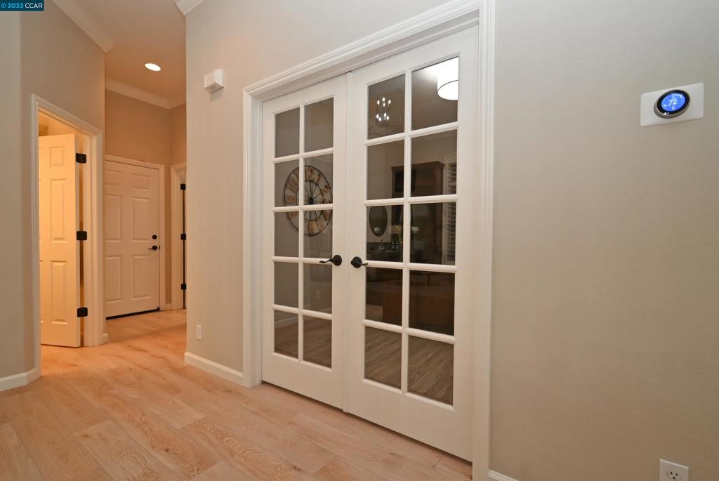 PEACOCK CREEK - Residential