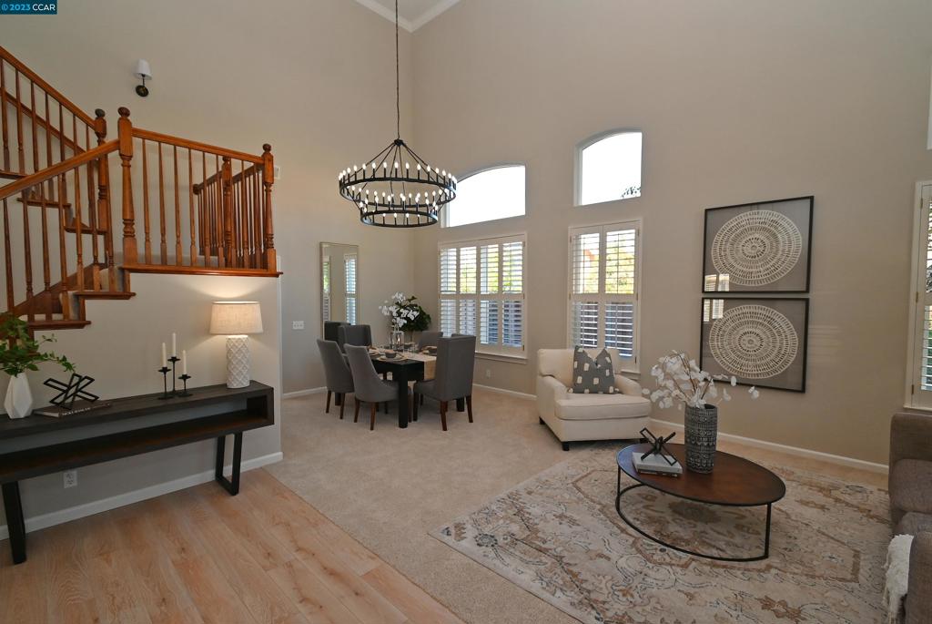 PEACOCK CREEK - Residential