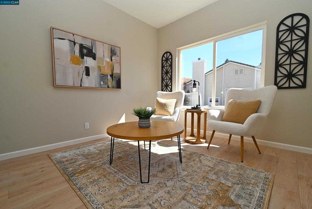 PEACOCK CREEK - Residential