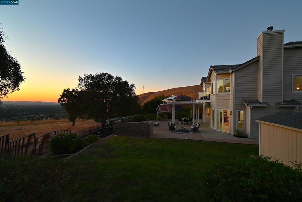 PEACOCK CREEK - Residential