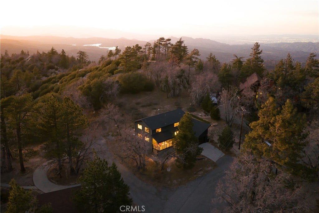 32945 Juniper Lane