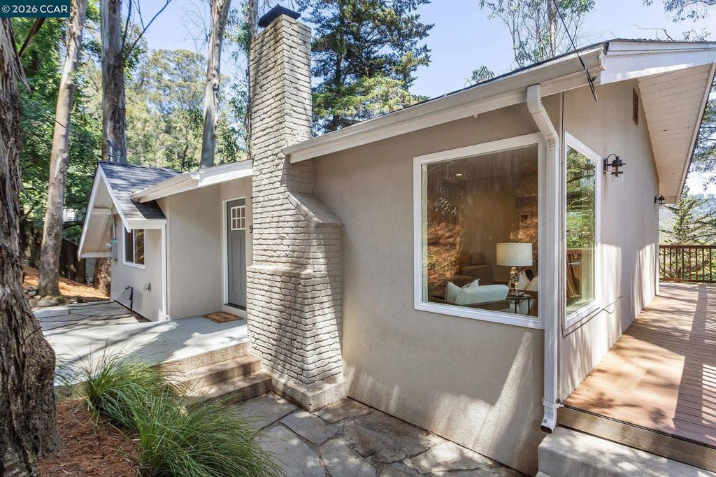 5924 Balboa Dr