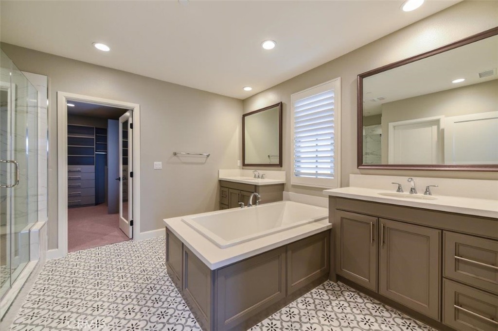 Sea Summit - Residential Lease