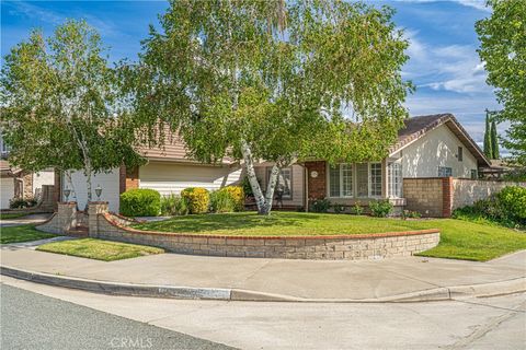 Photo of 25504 Via Gracioso, Valencia, CA 91355 (MLS # SR26089374)