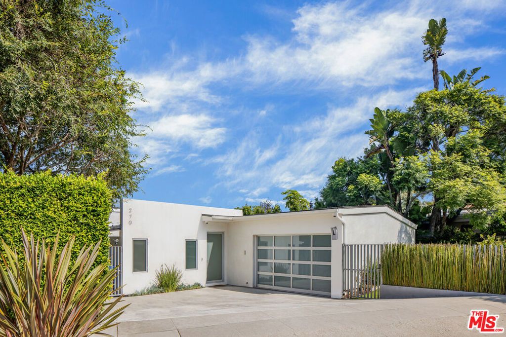 Photo of 279 Mabery Road, Santa Monica, CA 90402 (MLS # 25594159)