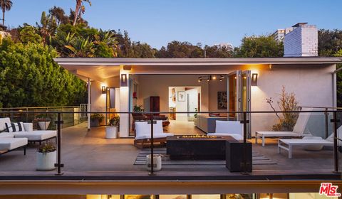 279 Mabery Road Santa Monica CA 90402