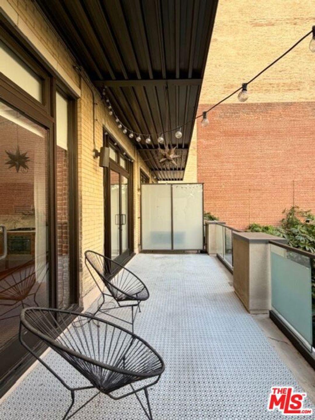 Photo of 460 S Spring Street #205, Los Angeles, CA 90013 (MLS # 26666301)