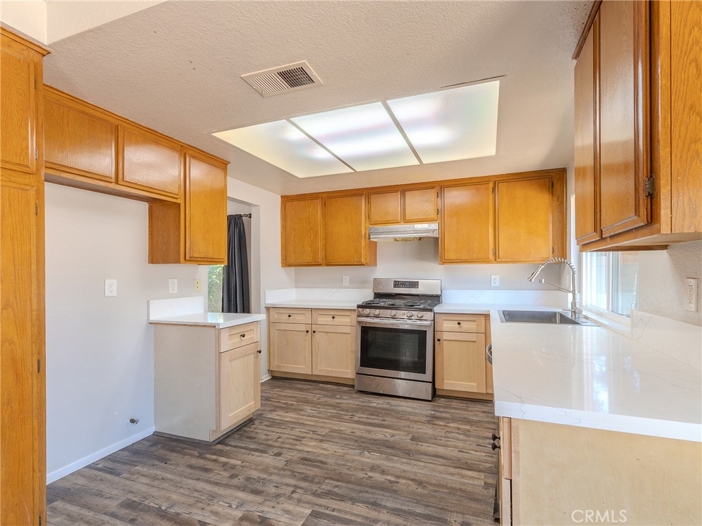513 E Pioneer Avenue