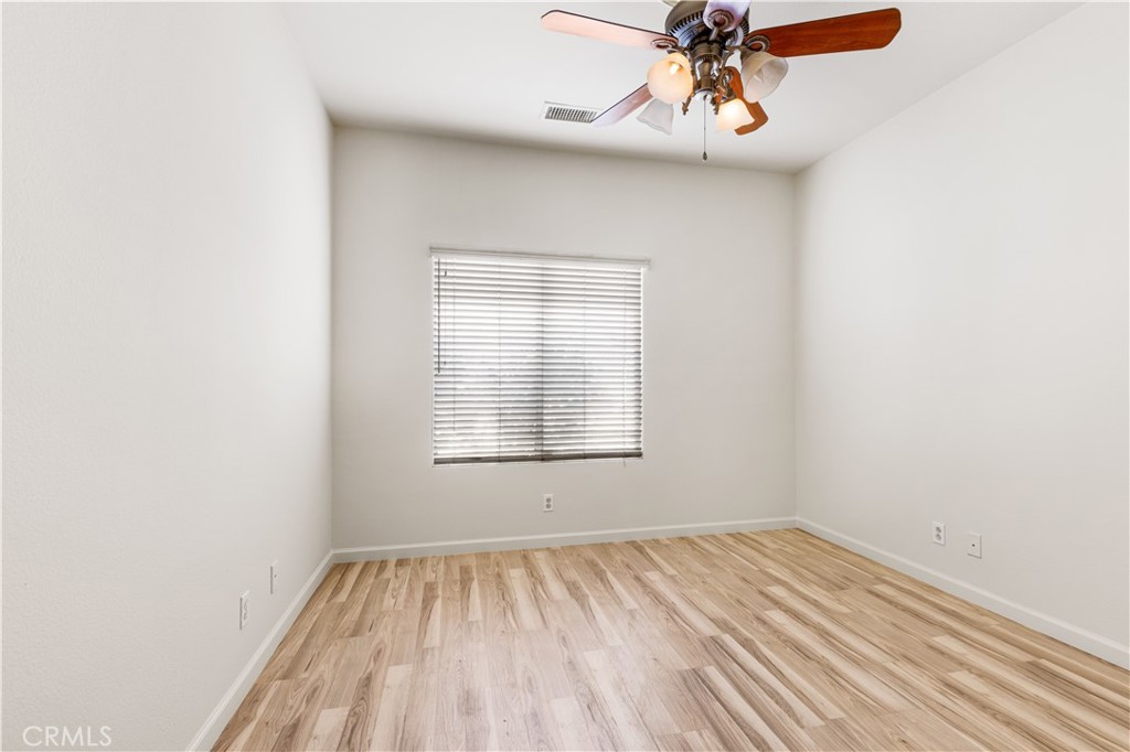 Thousand Palms (32004) - Residential