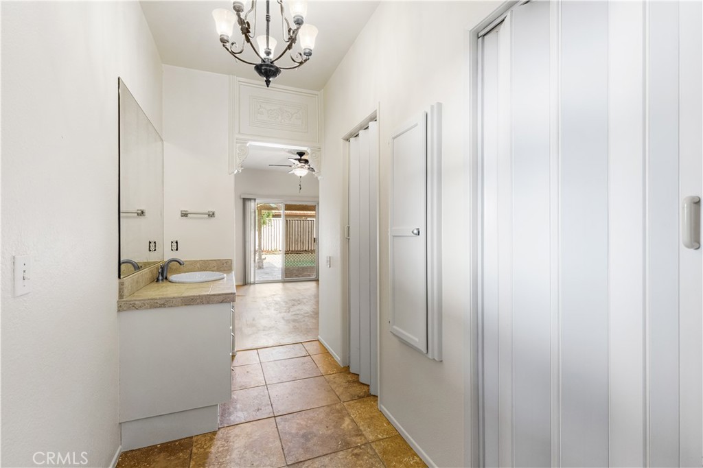 Thousand Palms (32004) - Residential