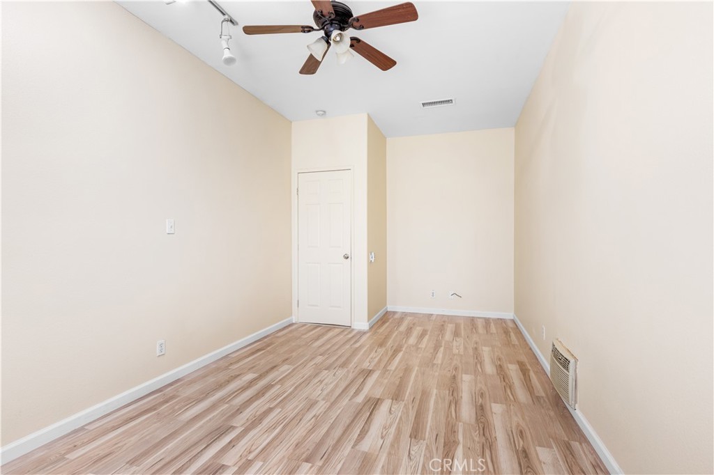 Thousand Palms (32004) - Residential