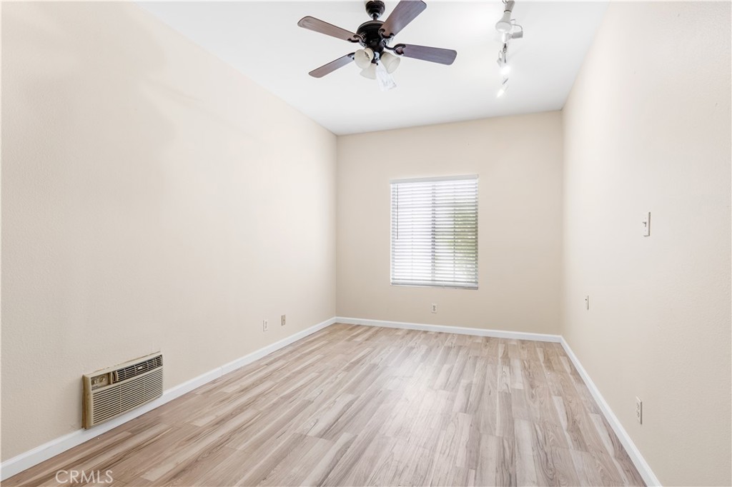 Thousand Palms (32004) - Residential