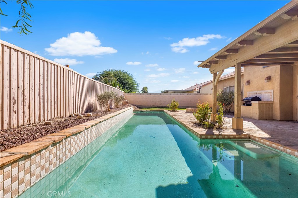 Thousand Palms (32004) - Residential