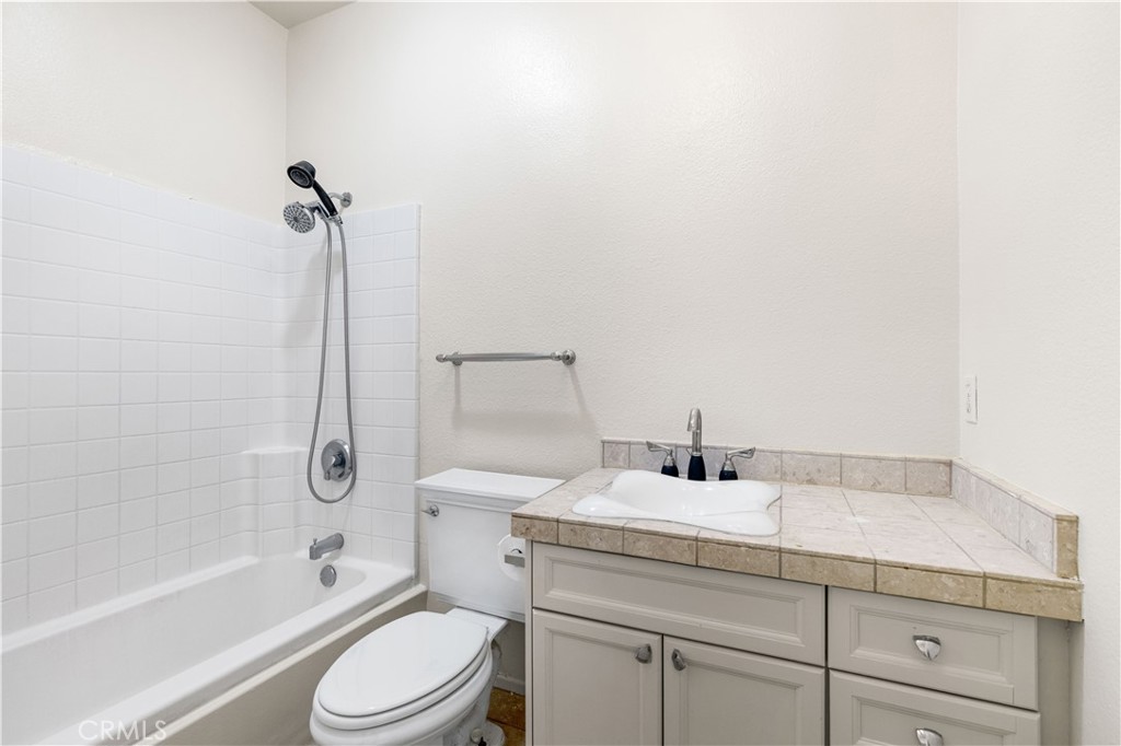 Thousand Palms (32004) - Residential