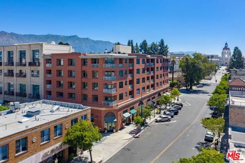 Photo of 125 N Raymond Avenue #412, Pasadena, CA 91103 (MLS # 26859611)