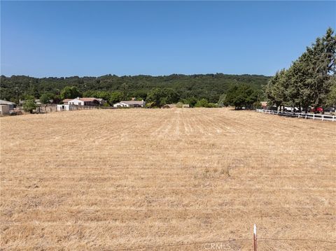 Tiny photo for 2400 Ramona Road Rd, Atascadero, CA 93422 (MLS # NS26024267)