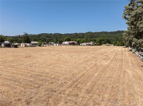 Tiny photo for 2400 Ramona Road Rd, Atascadero, CA 93422 (MLS # NS26024267)