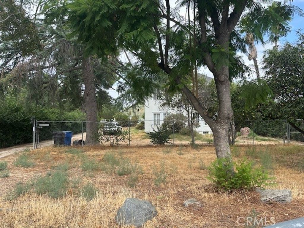 Photo of 5893 Grand Avenue, Riverside, CA 92504 (MLS # IV25231469)