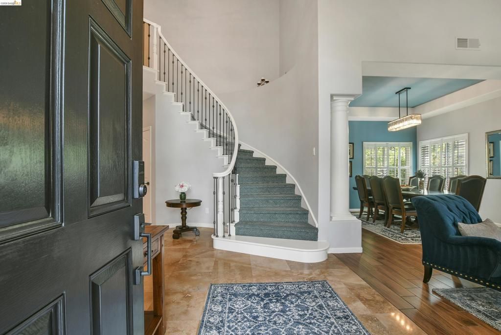 Photo of 675 Devonshire Loop Loop, Brentwood, CA 94513 (MLS # 41130607)