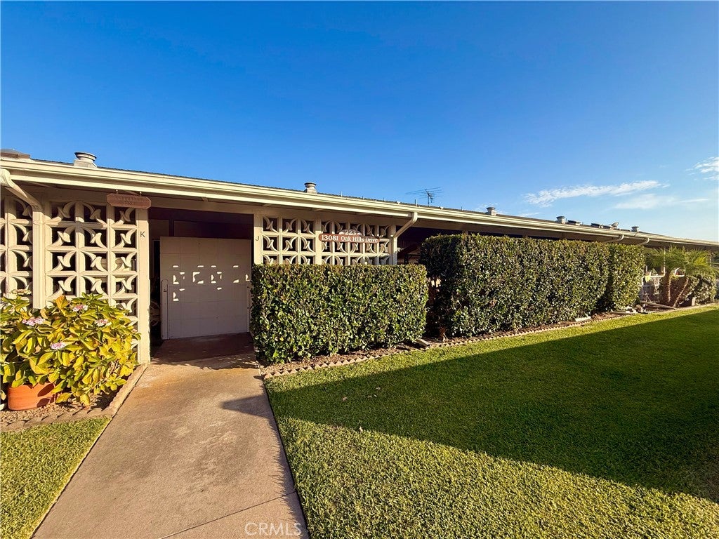 13081 Oak Hills Drive