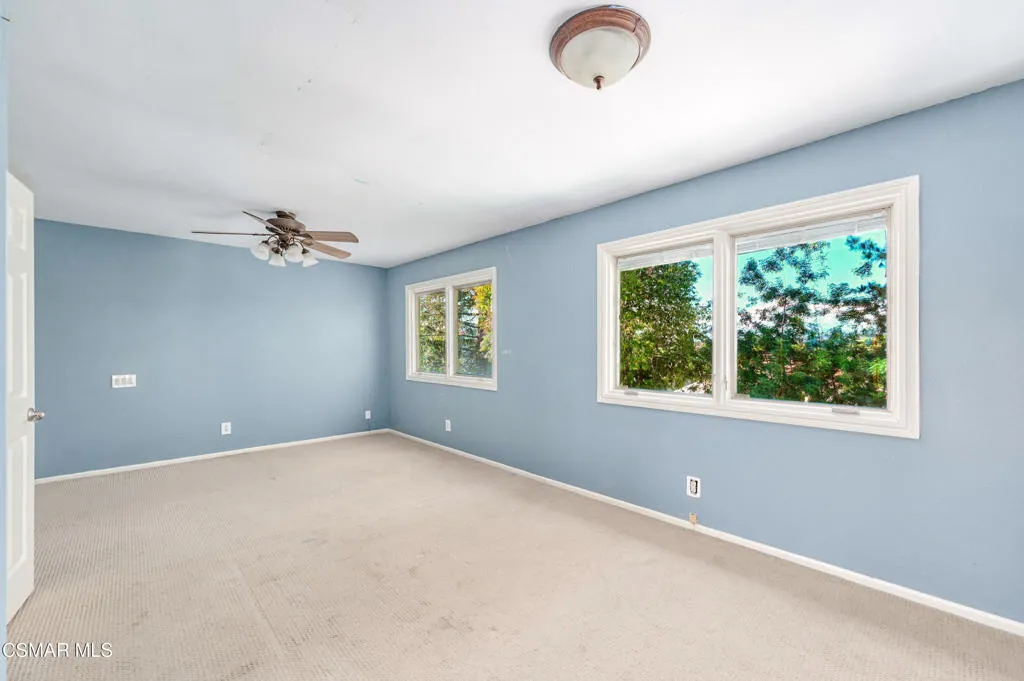 Newbury Park, California 91320, United States, 4 Bedrooms Bedrooms, ,3 BathroomsBathrooms,Residential,Active,215777