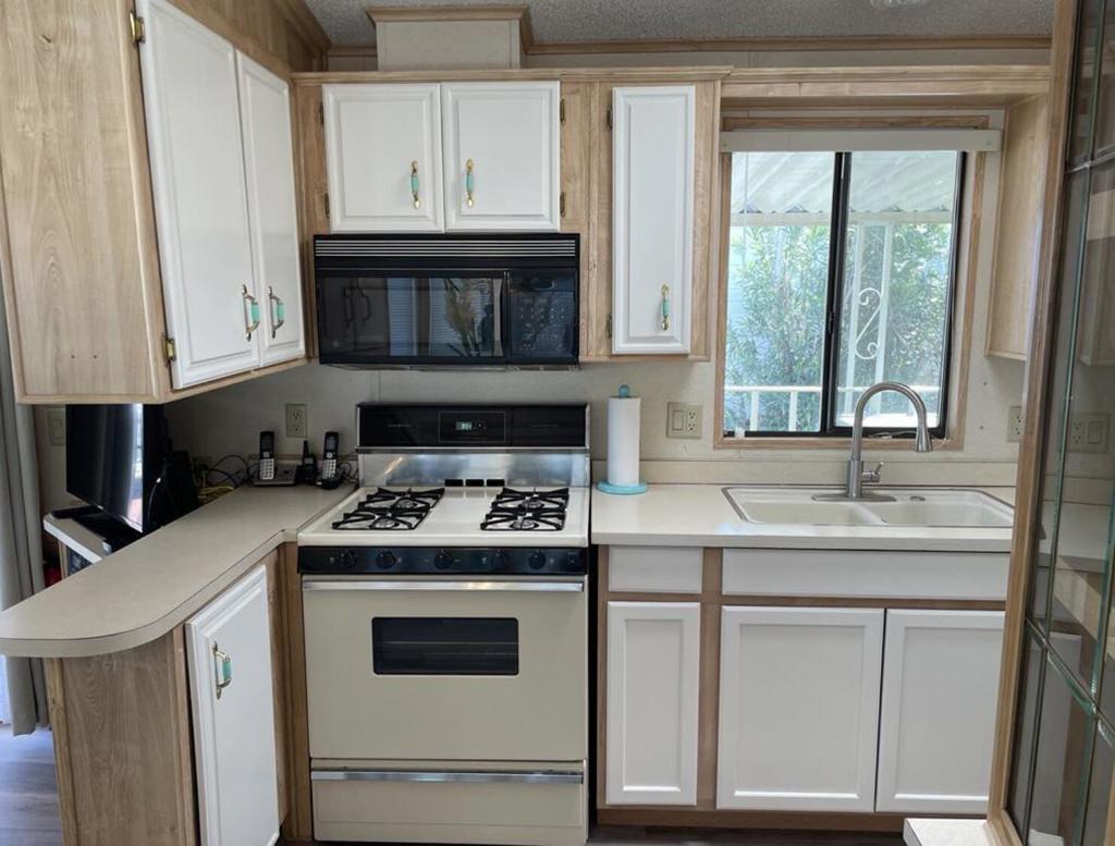 Not Applicable-1 - Manufactured In Park