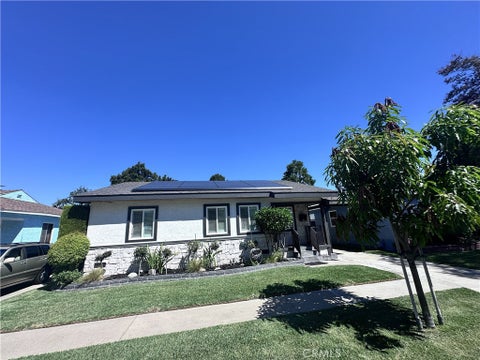 Photo of 5133 Hedda St ST, Lakewood, CA 90712 (MLS # OC26197154)