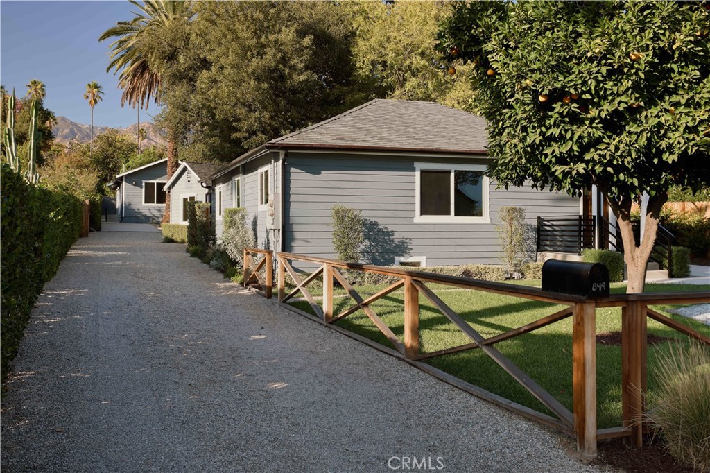 Properties 3 849 E Howard Street