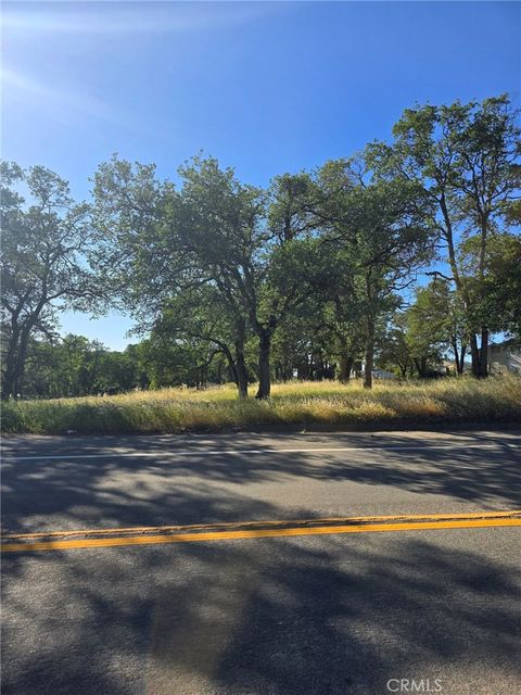 Photo of 4383 Moss Ave, Clearlake, CA 95422 (MLS # LC26085183)