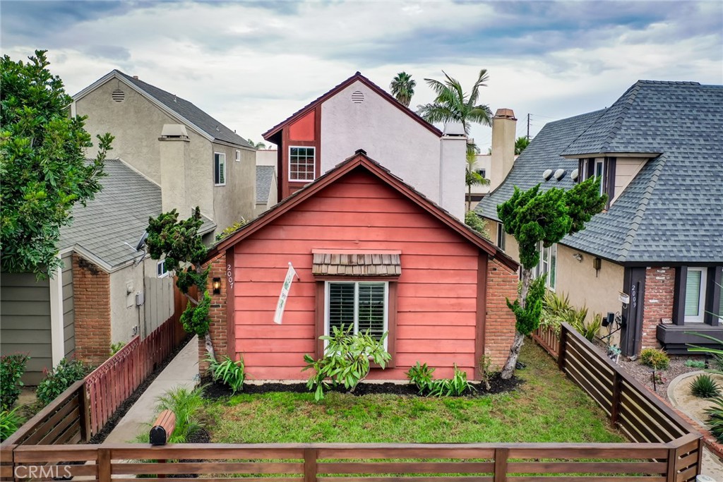 2007 Delaware Street