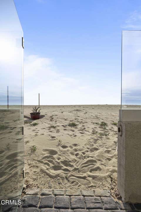 Tiny photo for 3541 Ocean Drive, Oxnard, CA 93035 (MLS # V1-37335)