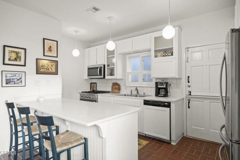 Tiny photo for 3541 Ocean Drive, Oxnard, CA 93035 (MLS # V1-37335)