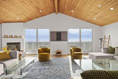 Tiny photo for 3541 Ocean Drive, Oxnard, CA 93035 (MLS # V1-37335)