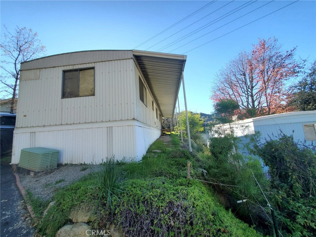 23500 The Old Road 48