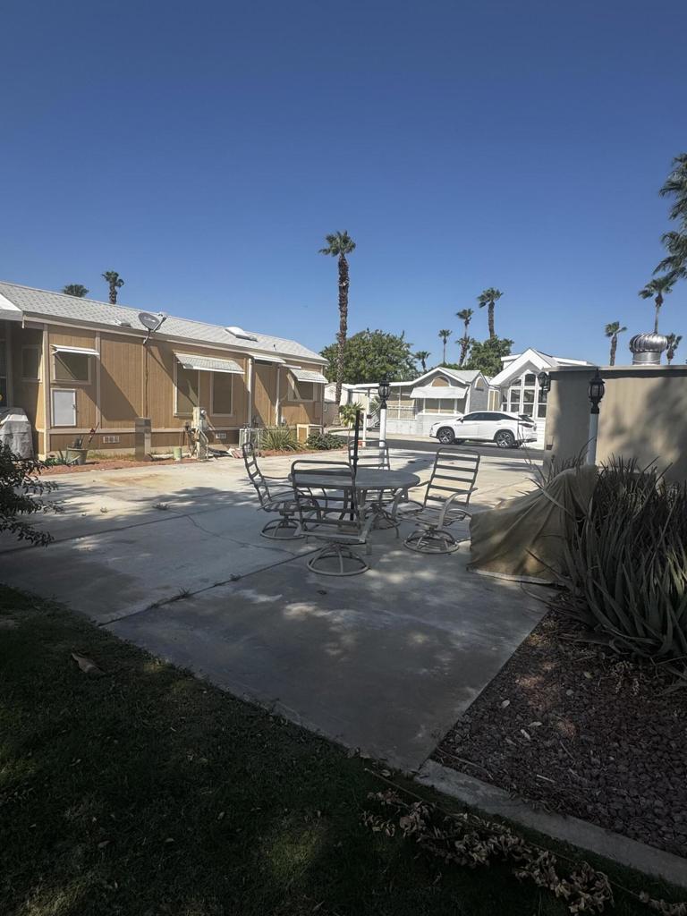 84136 Avenue 44 141