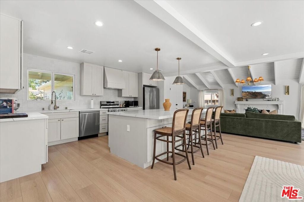 Photo of 6460 Penfield Avenue, Los Angeles, CA 91367 (MLS # 26869603)