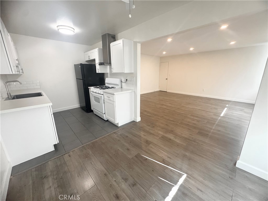 Fullerton Apartments - Residential Lease