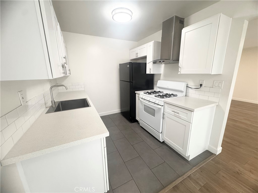 Fullerton Apartments - Residential Lease