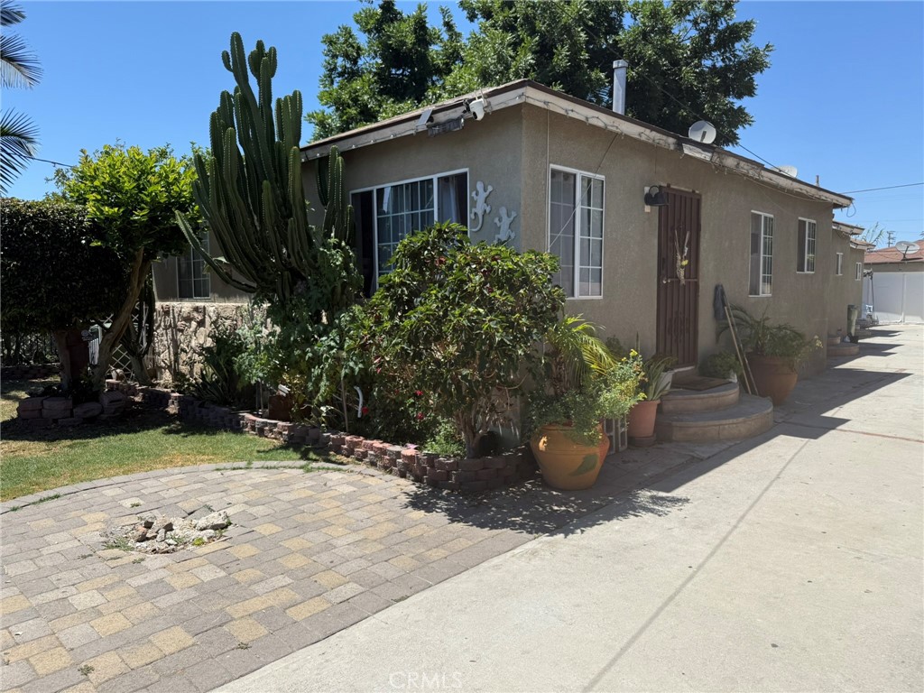 817 W Arbutus Street A