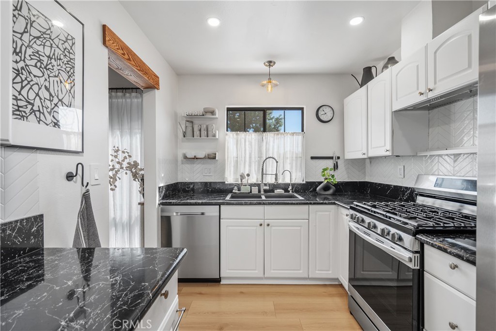 20134 Leadwell St. 218