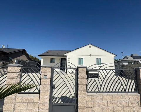 8322 Sharp Avenue Sun Valley CA 91352