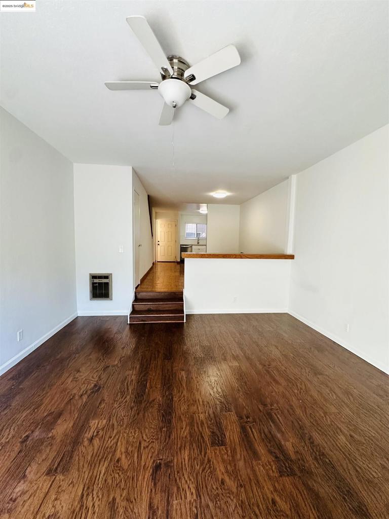 THE VINTNER - Residential